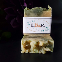 Load image into Gallery viewer, Made using locally harvested lemongrass tea. Natural skin loving plant based ingredients. Pure essential oil blend of lemongrass. Naturally pigmented using superfood spirulina powder. Known for astringent properties.
