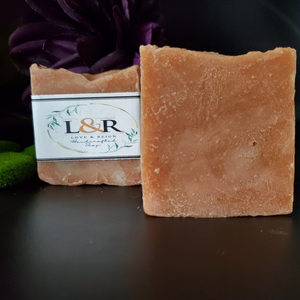 Wildcrafted Irish Seamoss Soap. Rich lather. Naturally moisturizing.