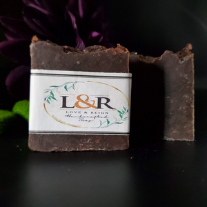 Naturally scented with peppermint essential oil. And colored  by cocoa powder. Rich cleansing lather. Good for all skin types. 