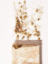 Load image into Gallery viewer, Chamomile &amp; Oats
